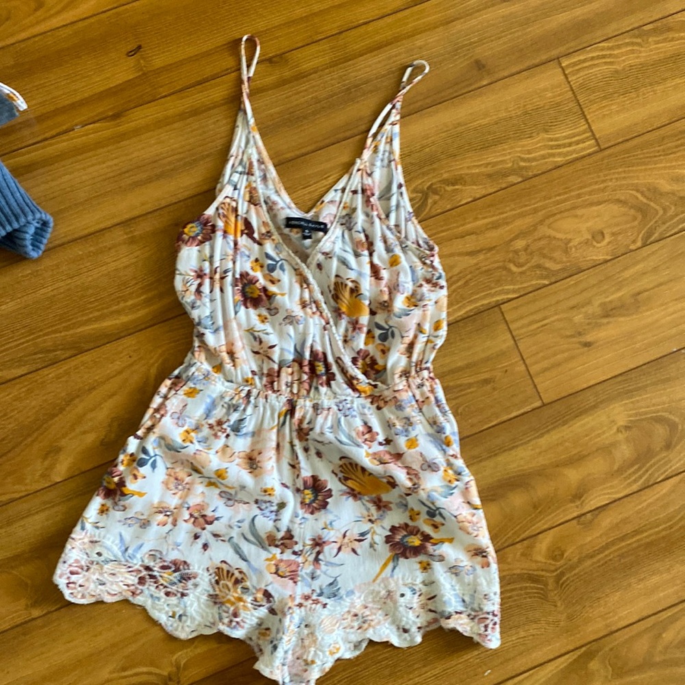 Kendall and Kylie floral romper size small
